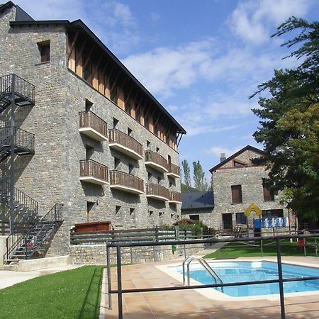 Roca Nevada Suites Villanúa Екстериор снимка