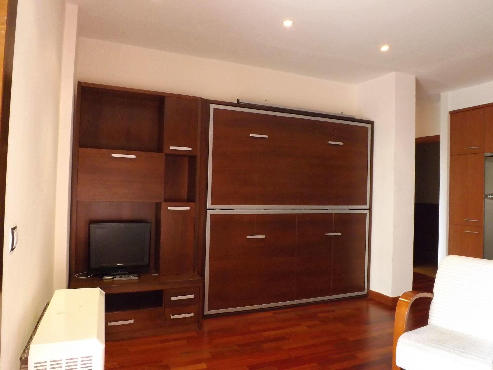Roca Nevada Suites Villanúa Екстериор снимка
